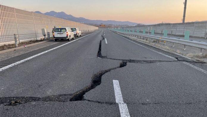 日本地震 新干线铁轨变形高速公路现数十米裂缝 加拿大家园